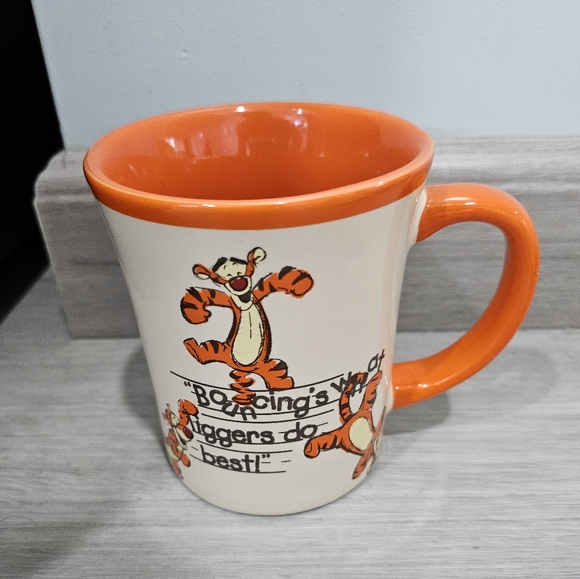 Disney Tigger orange cup mug - Picture 2 of 4